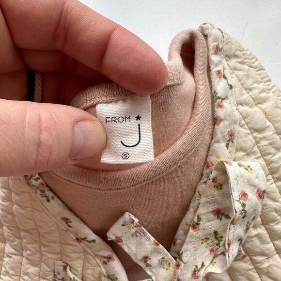 From J Skirted Bodysuit Quilted Vest - Size Small - Picture 4 of 4